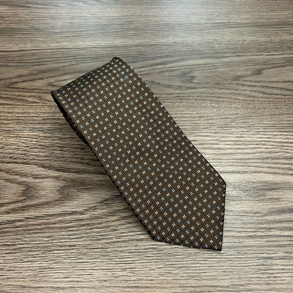 Jos A Bank Brown w/ Blue & White Check Silk Tie - Picture 1 of 4